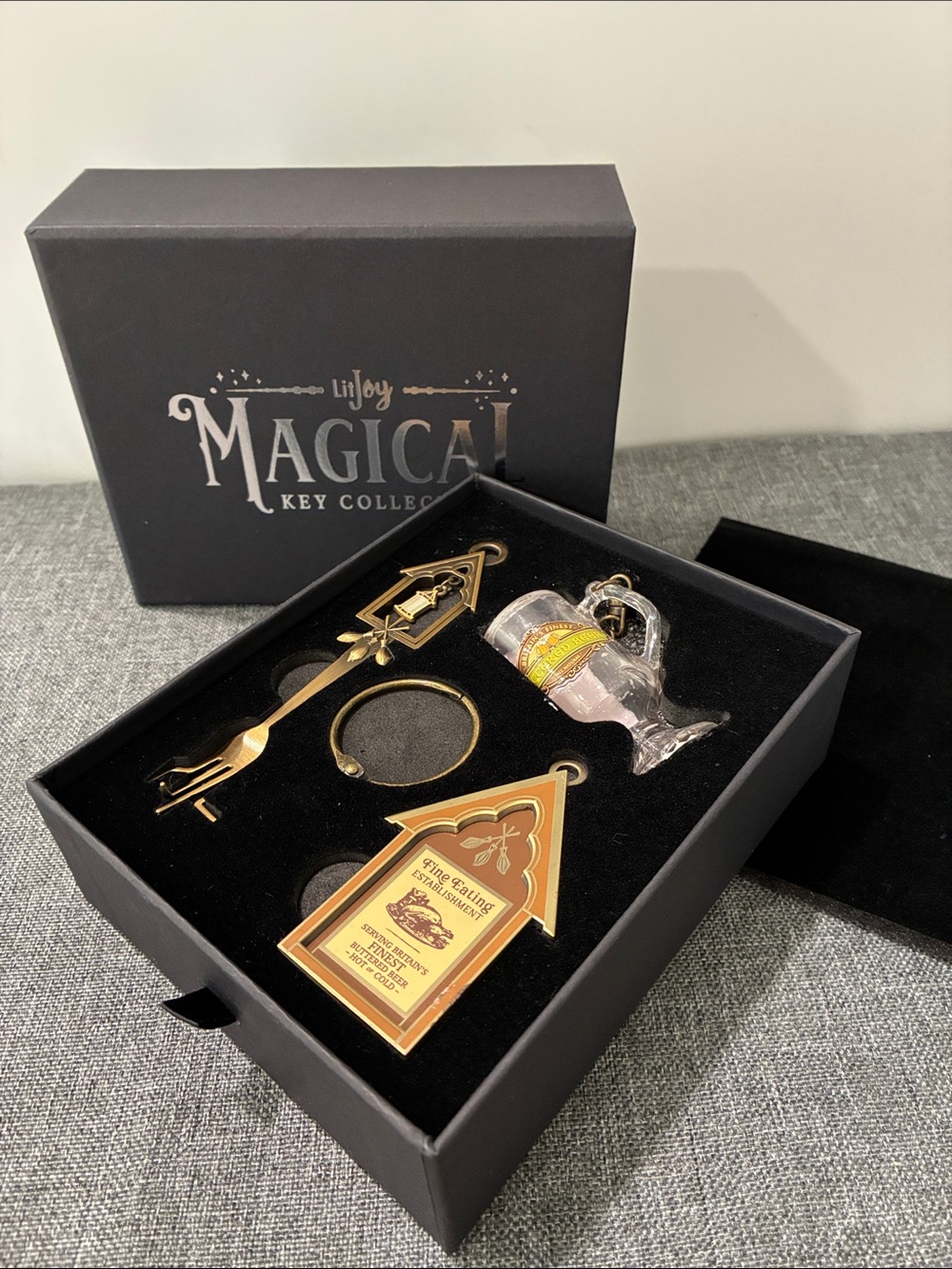 Litjoy magical key collection – three broomsticks